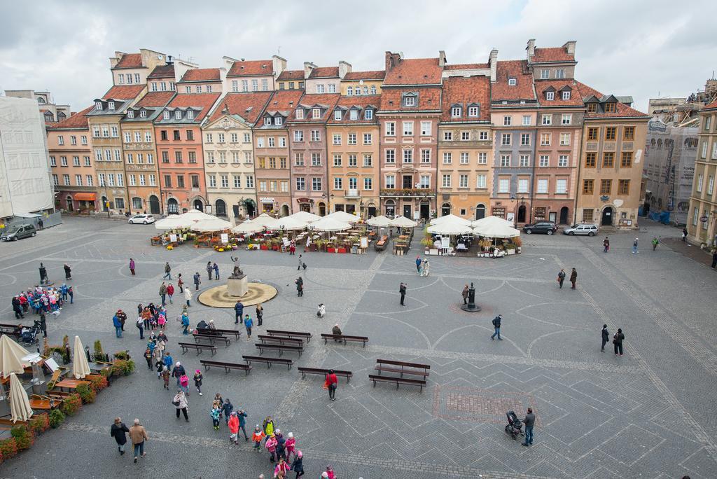 Old Town Square P&o Warszawa